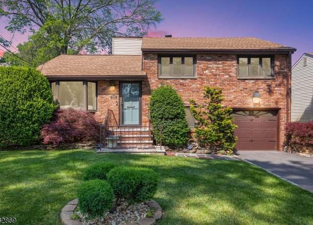 Property at 219 Elm Ct, Scotch Plains Twp., NJ 07076-1404, 3 beds, 1.5 baths