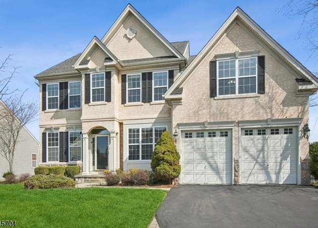 Property at 24 Crestview Dr, Clinton Twp., NJ 08809-2046, 5 beds, 2.5 baths