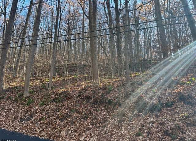 Property at 120 Millbrook Rd, Franklin Twp., NJ 07882