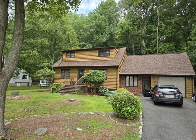 Property at 24 Fawn Lake Rd, Hardyston Twp., NJ 07460-1425, 4 beds, 2 baths