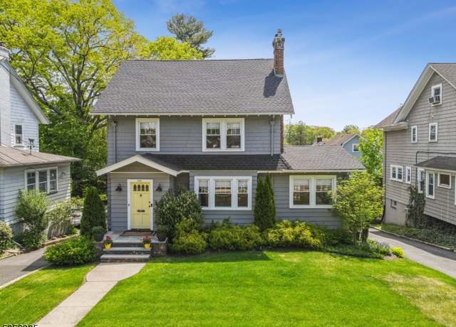 Property at 446 Ridgewood Rd, Maplewood Twp., NJ 07040-1124, 6 beds, 3.5 baths