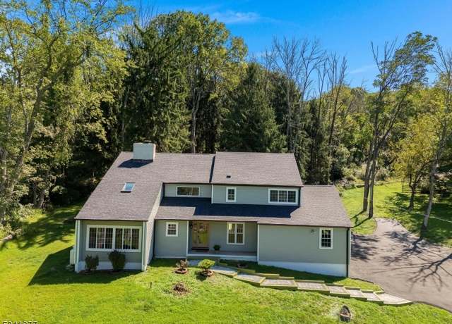Property at 23 Turtleback Rd, Washington Twp., NJ 07830-3510, 4 beds, 2.5 baths