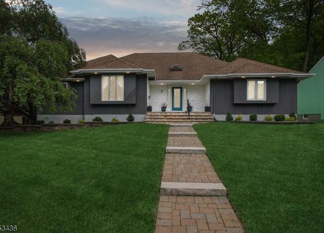 Property at 2 Reid St, West Orange Twp., NJ 07052-2432, 4 beds, 3.5 baths