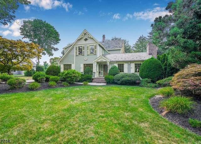 Property at 263 Boulevard, Pequannock Twp., NJ 07444-1701, 4 beds, 2.5 baths