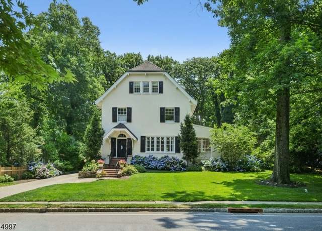 Property at 138 MOUNTAIN Ave, Summit City, NJ 07901-3425, 6 beds, 5.5 baths
