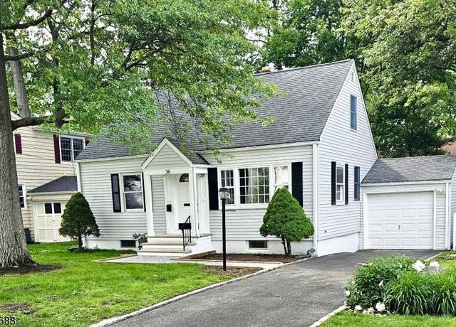 Property at 36 Webster Ave, Summit City, NJ 07901-1563, 3 beds, 1.5 baths