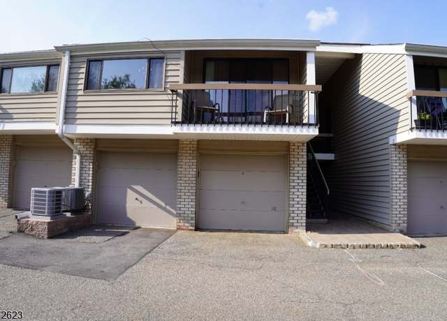 Property at 10 The Cres, Union Twp., NJ 08809-1137, 1 bed, 1 bath