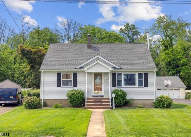 Property at 214 Glenside Pl, North Plainfield Boro, NJ 07060-3917, 4 beds, 2 baths