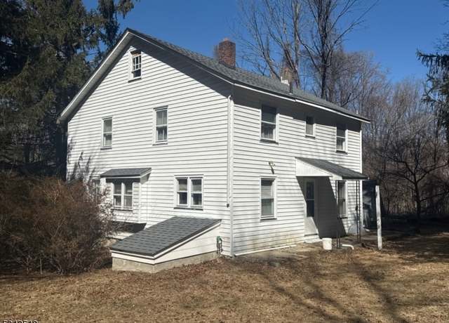 Property at 25 Mickens Ln, West Milford Twp., NJ 07480, 4 beds, 1 bath