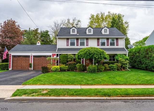 Property at 35 Marcy St, Franklin Twp., NJ 08873-1058, 4 beds, 2 baths