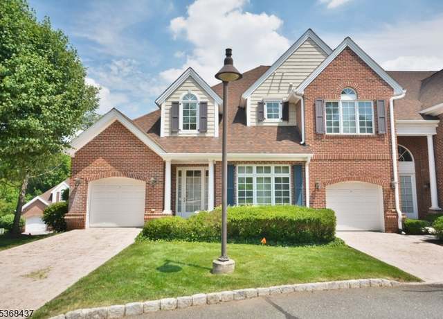 Property at 35 Schmidt Cir, Watchung Boro, NJ 07069-5951, 3 beds, 3 baths