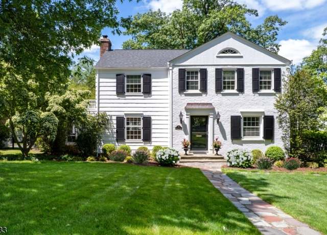 Property at 150 Woodland Ave, Summit City, NJ 07901-2029, 3 beds, 2.5 baths