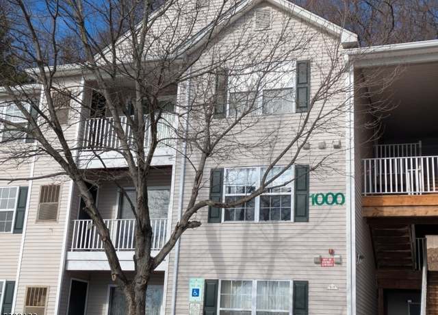 Property at 1031 King Ct, Green Brook Twp., NJ 08812-1730, 2 beds, 2 baths