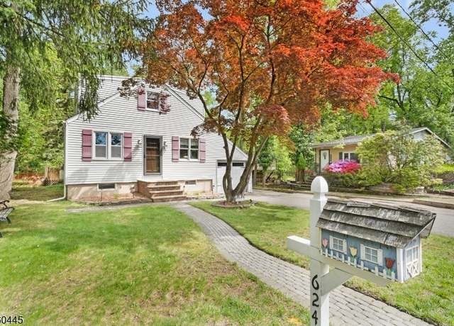 Property at 624 New St, River Vale Twp., NJ 07675-6343, 4 beds, 2 baths