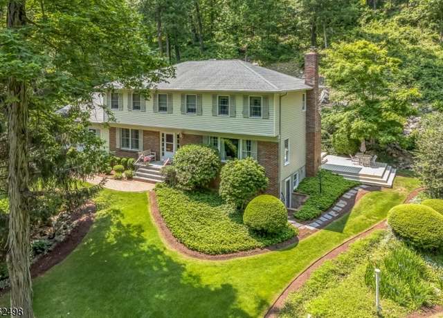 Property at 71 Mount Harmony Rd, Bernardsville Boro, NJ 07924-2012, 4 beds, 3.5 baths