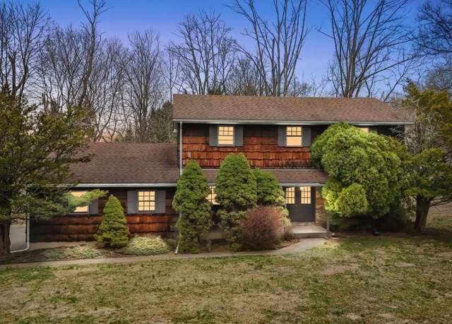 Property at 95 Skyview Dr, Washington Twp., NJ 07882-4218, 3 beds, 2.5 baths