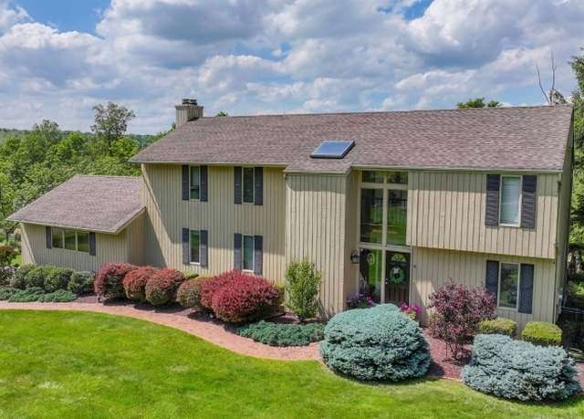 Property at 6 Green Hills Dr, Flemington, NJ 08822-5905, 4 beds, 2.5 baths