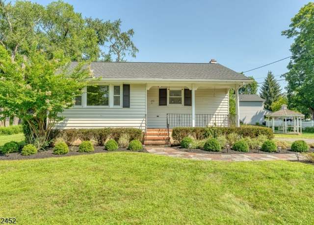 Property at 230 Old York Rd, Bridgewater Twp., NJ 08807-2676, 2 beds, 1 bath