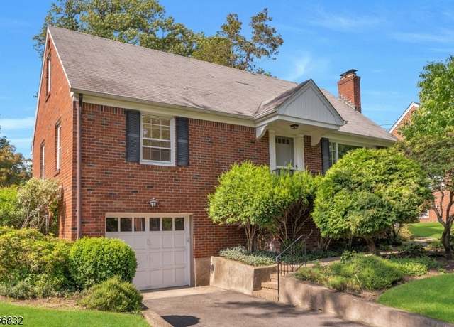 Property at 33 Ravine Dr W, Hawthorne, NJ 07506-2217, 4 beds, 2 baths