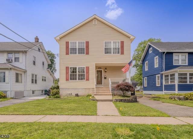 Property at 250 Whittier Ave, Dunellen Boro, NJ 08812-1404, 3 beds, 3 baths