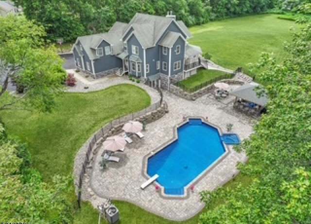 Property at 17 Mt Salem Rd, Wantage Twp., NJ 07461-3811, 6 beds, 6.5 baths