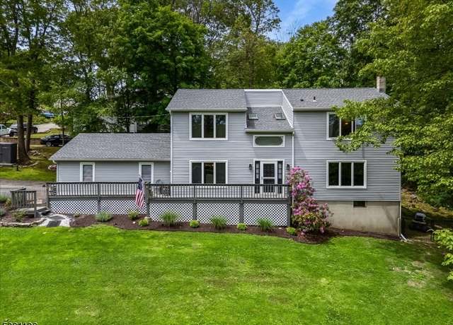 Property at 46 Sutton Trl, Hopatcong Boro, NJ 07843-1737, 3 beds, 2.5 baths