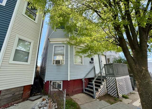 Property at 408 Chadwick Ave, Newark City, NJ 07112-2120, 6 beds, 3.5 baths