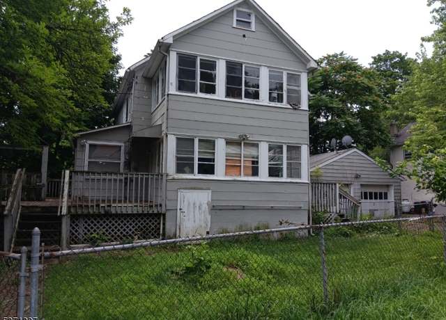 Property at 2 Cummins St #2, Franklin Boro, NJ 07416-1508, 4 beds, 2.5 baths