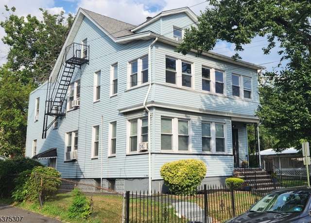 Property at 152 Berkshire Pl, Irvington Twp., NJ 07111, 5 beds, 3.5 baths