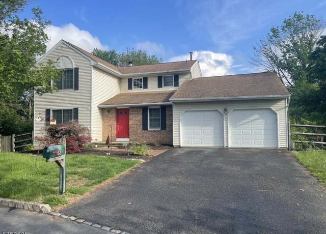 Property at 8 Mohegan Trl, Branchburg Twp., NJ 08876-5457, 4 beds, 2.5 baths