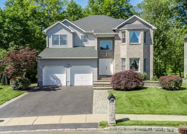 Property at 35 Leah Way, Parsippany-troy Hills Twp., NJ 07054-3448, 4 beds, 2.5 baths