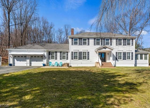 Property at 19 Timberline Dr, Roxbury Twp., NJ 07836-9168, 4 beds, 2.5 baths