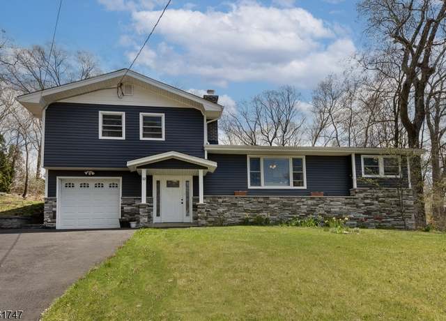 Property at 32 Woodlawn Ter, Jefferson Twp., NJ 07849-1324, 3 beds, 2 baths