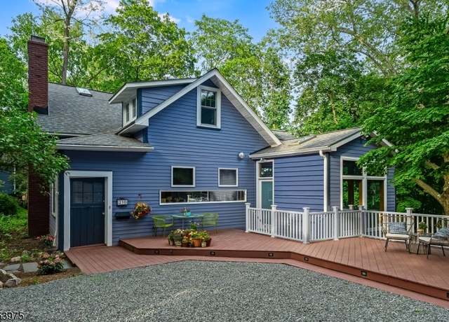 Property at 210 Walton Ave, South Orange Village Twp., NJ 07079-1426, 4 beds, 1.5 baths