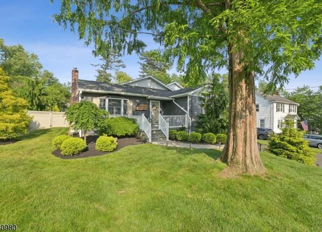 Property at 29 Sunset Pl, Long Hill Twp., NJ 07946, 4 beds, 3 baths