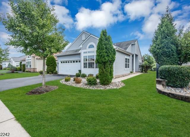 Property at 12 Medici Dr, Franklin Twp., NJ 08873-6038, 2 beds, 2 baths