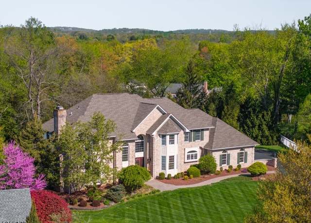 Property at 10 Wolf Ln, Bernards Twp., NJ 07920-2200, 5 beds, 5.5 baths