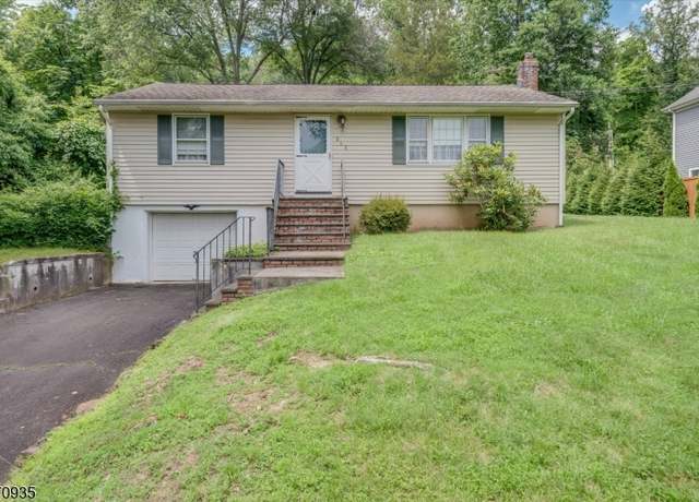 Property at 868 River Rd, Chatham, NJ 07928, 3 beds, 1 bath