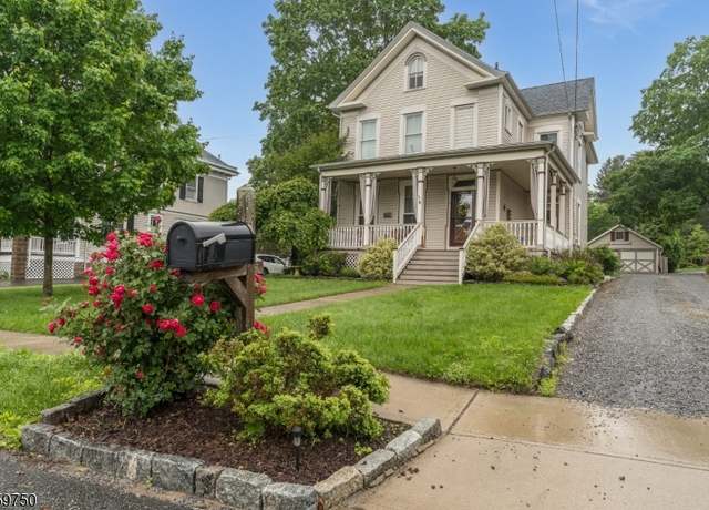 Property at 9 Maple St, Lebanon Boro, NJ 08833-2119, 5 beds, 2 baths