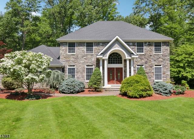 Property at 25 Castle Ct, Randolph Twp., NJ 07869-2024, 4 beds, 3.5 baths