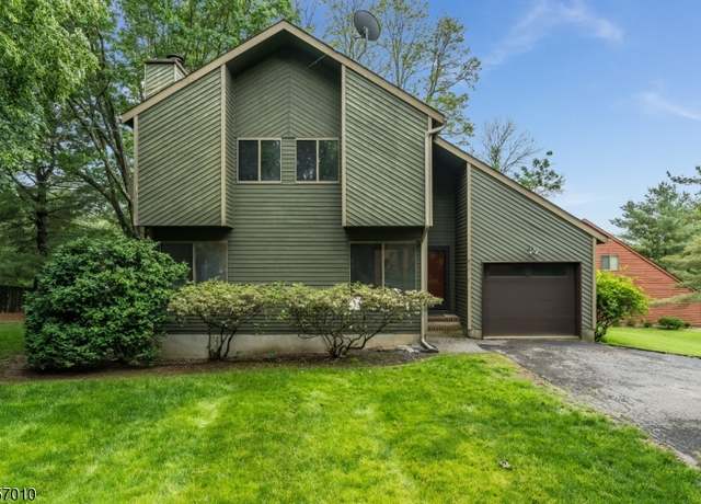 Property at 60 Dewey Ave, High Bridge Boro, NJ 08829-2404, 3 beds, 1.5 baths