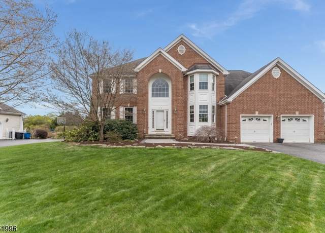 Property at 414 Daniel Dr, Greenwich Twp., NJ 08886-3204, 4 beds, 2.5 baths