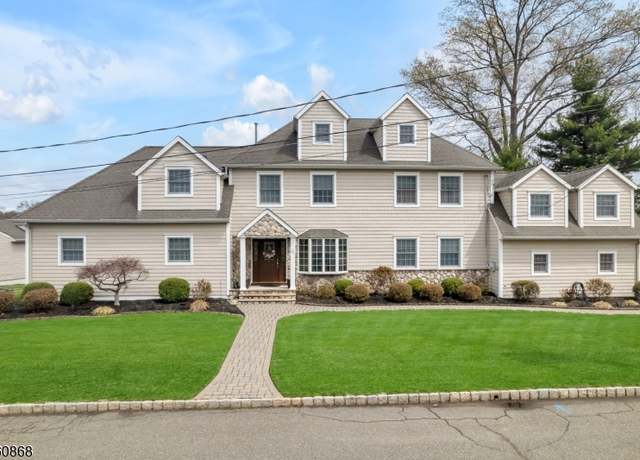 Property at 31 Shetland Dr, Clark Twp., NJ 07066-2310, 5 beds, 3.5 baths