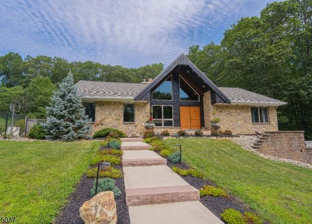 Property at 233 Fiddlers Elbow Rd, Harmony Twp., NJ 08865-9393, 6 beds, 5.5 baths