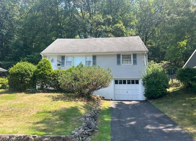 Property at 126 Rafkind Rd, Bloomingdale Boro, NJ 07403-1550, 2 beds, 1 bath