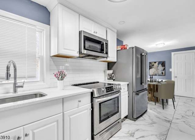 Property at 40 Main St, Glen Gardner Boro, NJ 08826-3611, 4 beds, 3 baths
