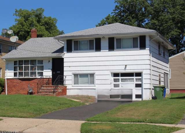 Property at 423 Chestnut St, Roselle Boro, NJ 07203, 3 beds, 1.5 baths
