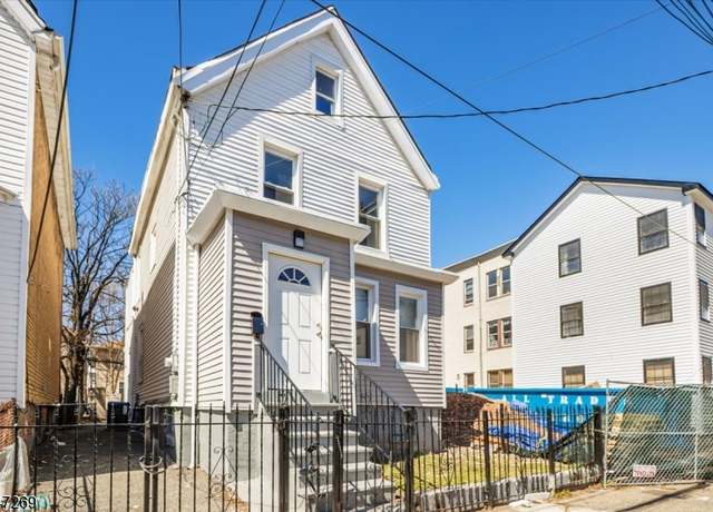 Property at 777 S 15Th St, Newark City, NJ 07108-1321, 4 beds, 2.5 baths