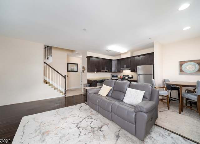 Property at 92 Willow St #5, Bloomfield Twp., NJ 07003-3240, 2 beds, 1.5 baths