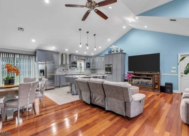 Property at 358 S Middlebush Rd, Franklin Twp., NJ 08873-5307, 3 beds, 2 baths